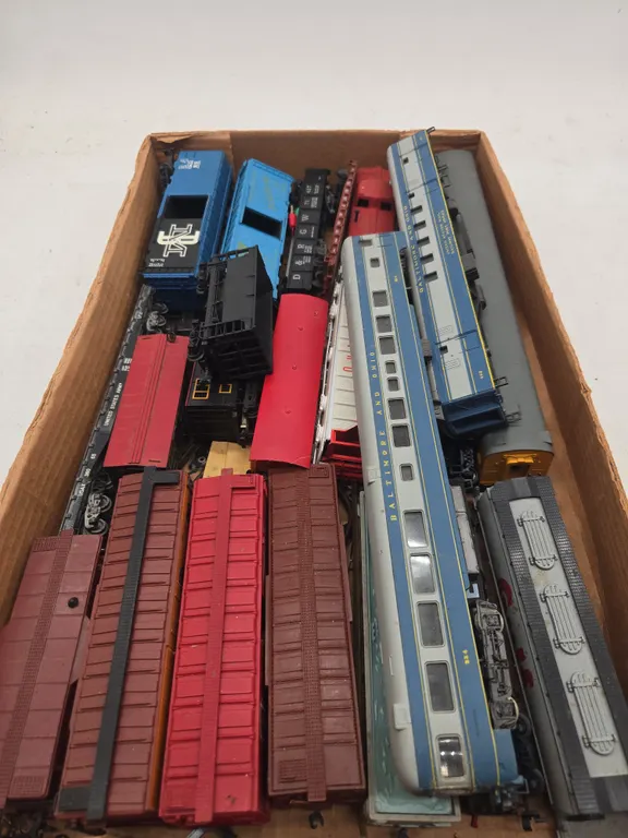 Assorted vintage train cars