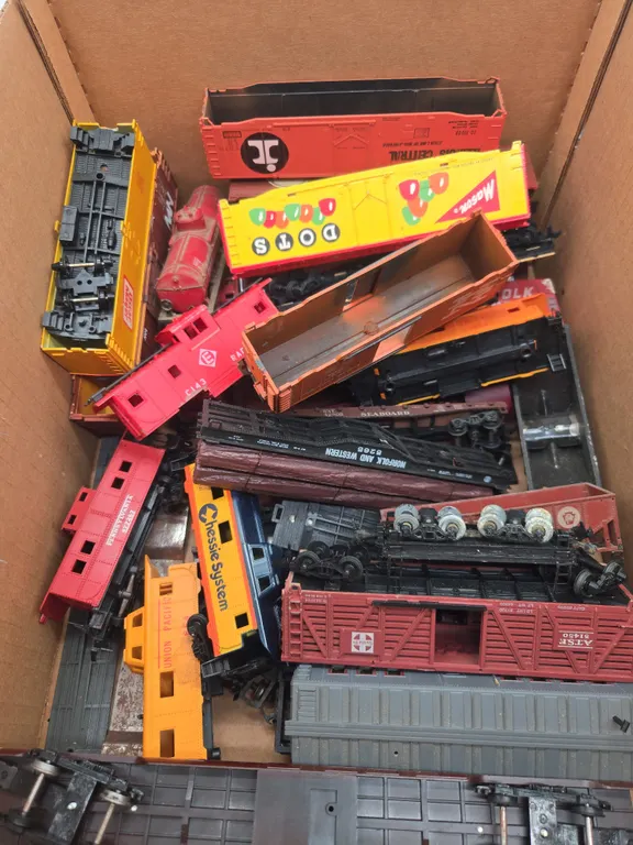 Assorted vintage train cars