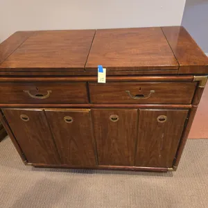Vintage Drexel heritage furniture champagne style flip top buffet server