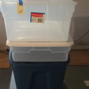 Assorted plastic storage totes