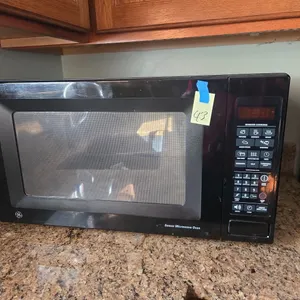 General electric brand countertop microwave oven