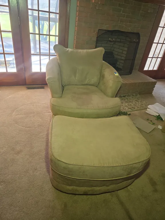 Heritage house brand club tan chair and ottoman combination