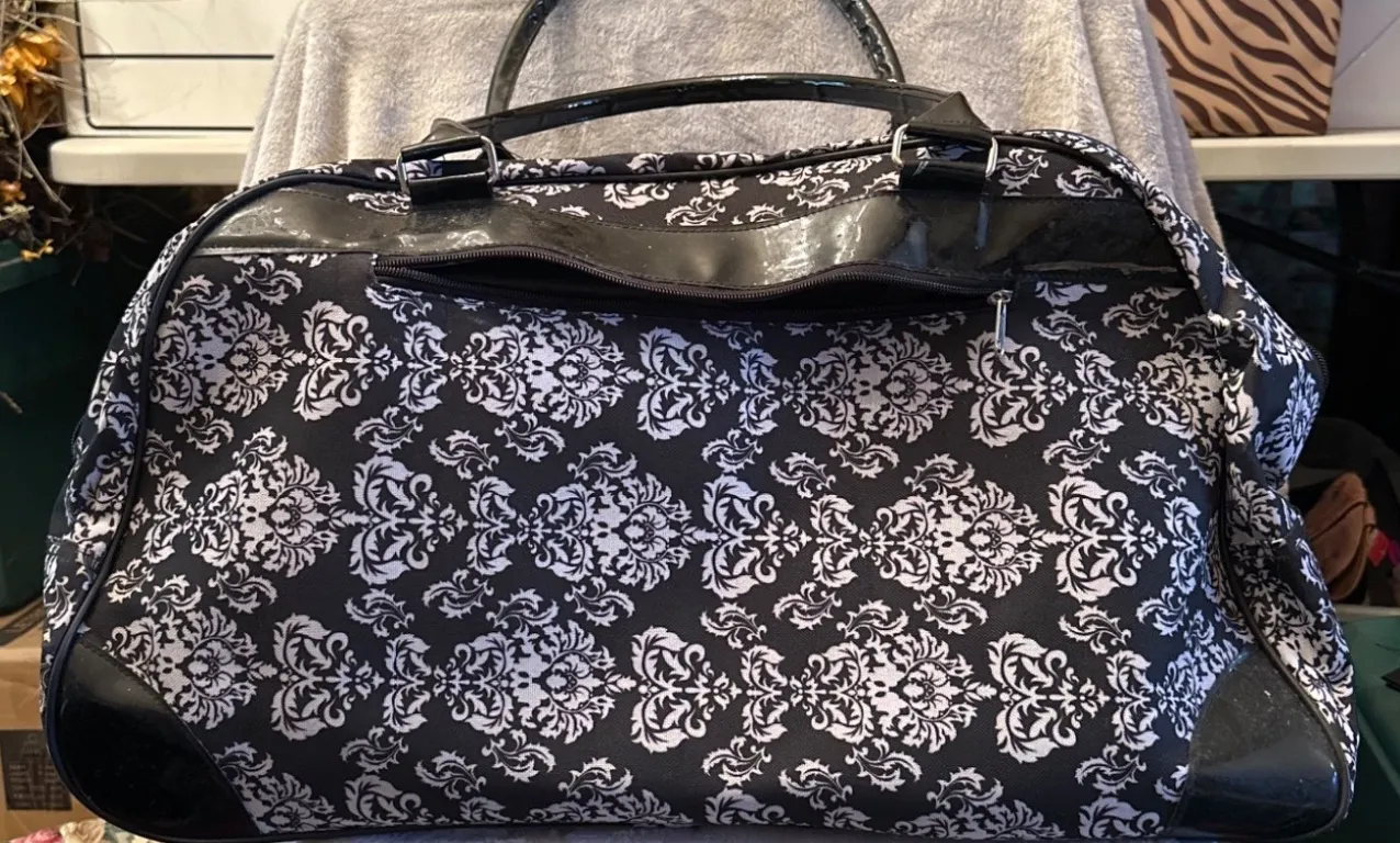 Black and White Damask Rolling Travel Bag with Zipper Closure