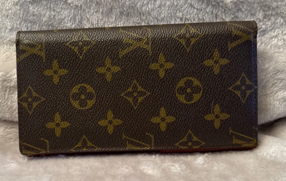 Louis Vuitton Monogram Canvas Wallet