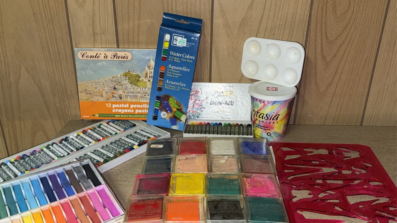 Vintage Artist Pastels, Watercolors, Paints & Art Supplies