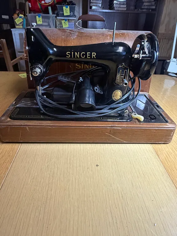 Vintage Singer Electric Sewing Machine