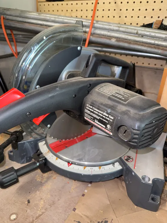 Craftsman 10-Inch Compound Miter Saw