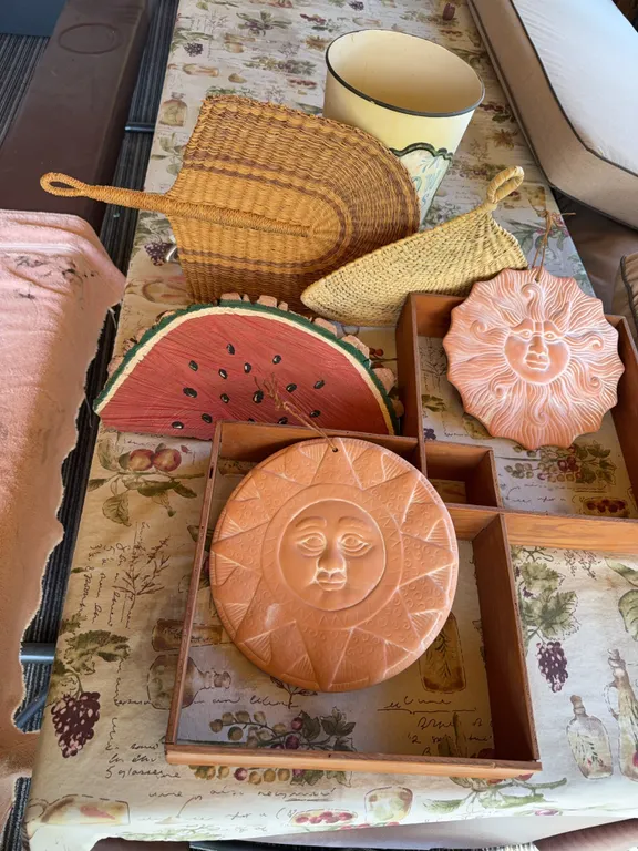 Rustic Garden Décor, Wicker Baskets & Terracotta Sun Wall Hangings