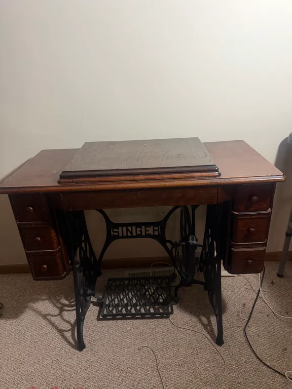 Antique Singer Treadle Sewing Machine Cabinet