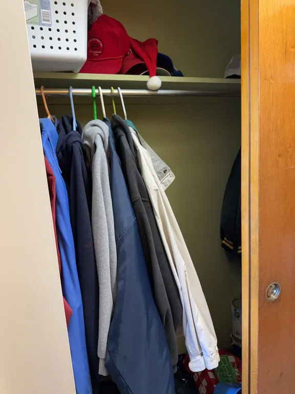 Assorted Men's Jackets, Hoodies & Winter Outerwear