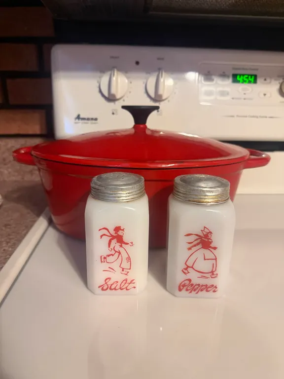 Red Enameled Cast Iron Dutch Oven & Vintage Milk Glass Salt and Pepper Shakers