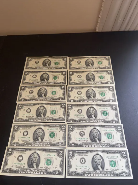 Twelve 1976 Bicentennial $2 Federal Reserve Notes