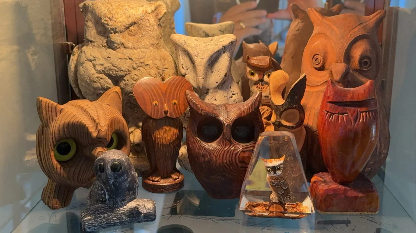 Vintage Owl Figurine Collection – Carved Wood, Stone & Decorative Art
