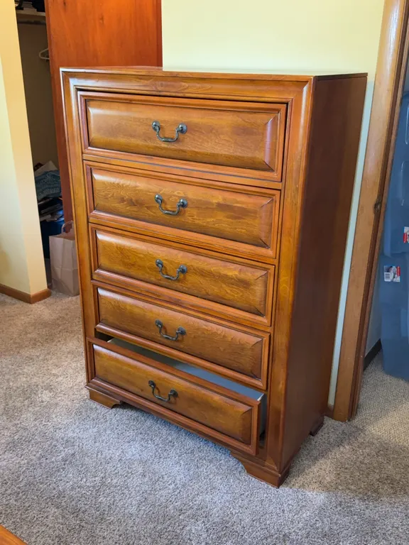 Traditional Wooden Five-Drawer Chest of Drawers