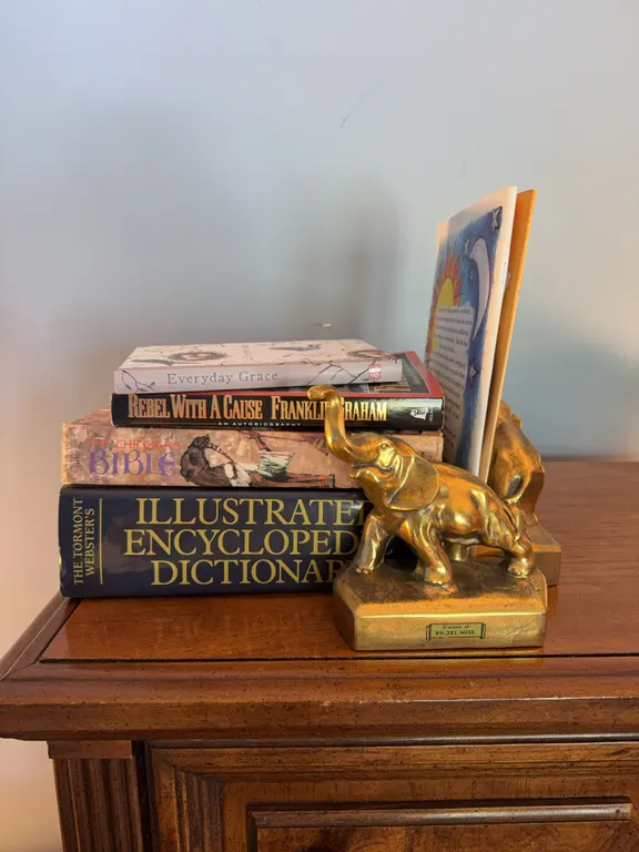 Vintage Brass Elephant Bookends & Assorted Books