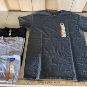 3 Adult Medium New Gildan T-Shirts-Assorted Colors