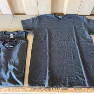 3 Adult Medium New Gildan T-Shirts-Grey