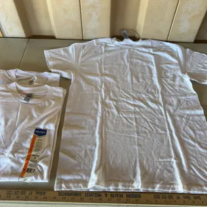 3 Adult Medium New Gildan T-Shirts-White