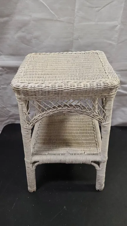 White Two-Tier Wicker Side Table with Lattice Detail