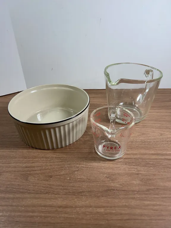 Pyrex Glass Measuring Cup and Stoneware Ramekin Set