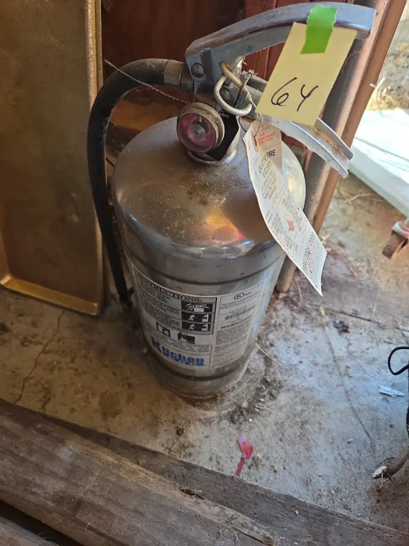 Stainless steel commercial grade fire extinguisher