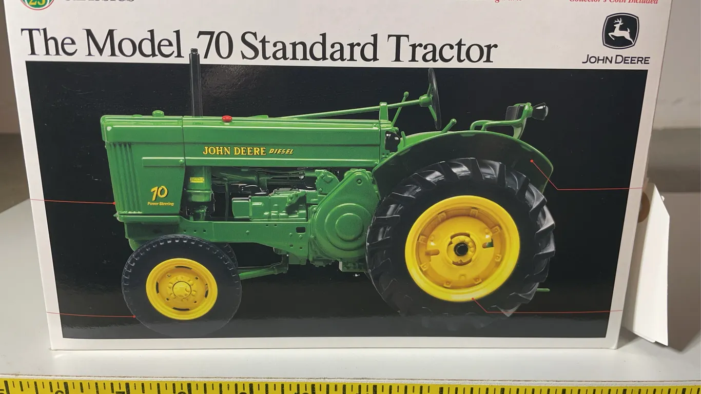 ERTL “Precision“ Tractor