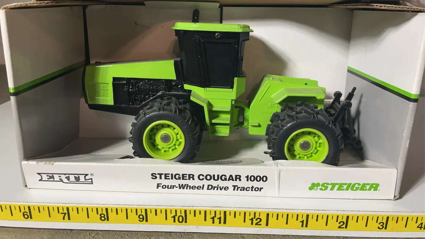 ERTL Steiger Cougar