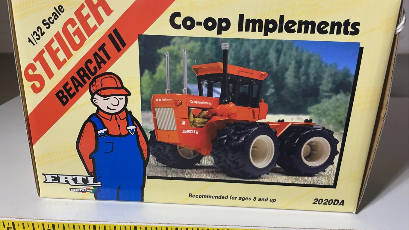 ERTL Steiger Tractor