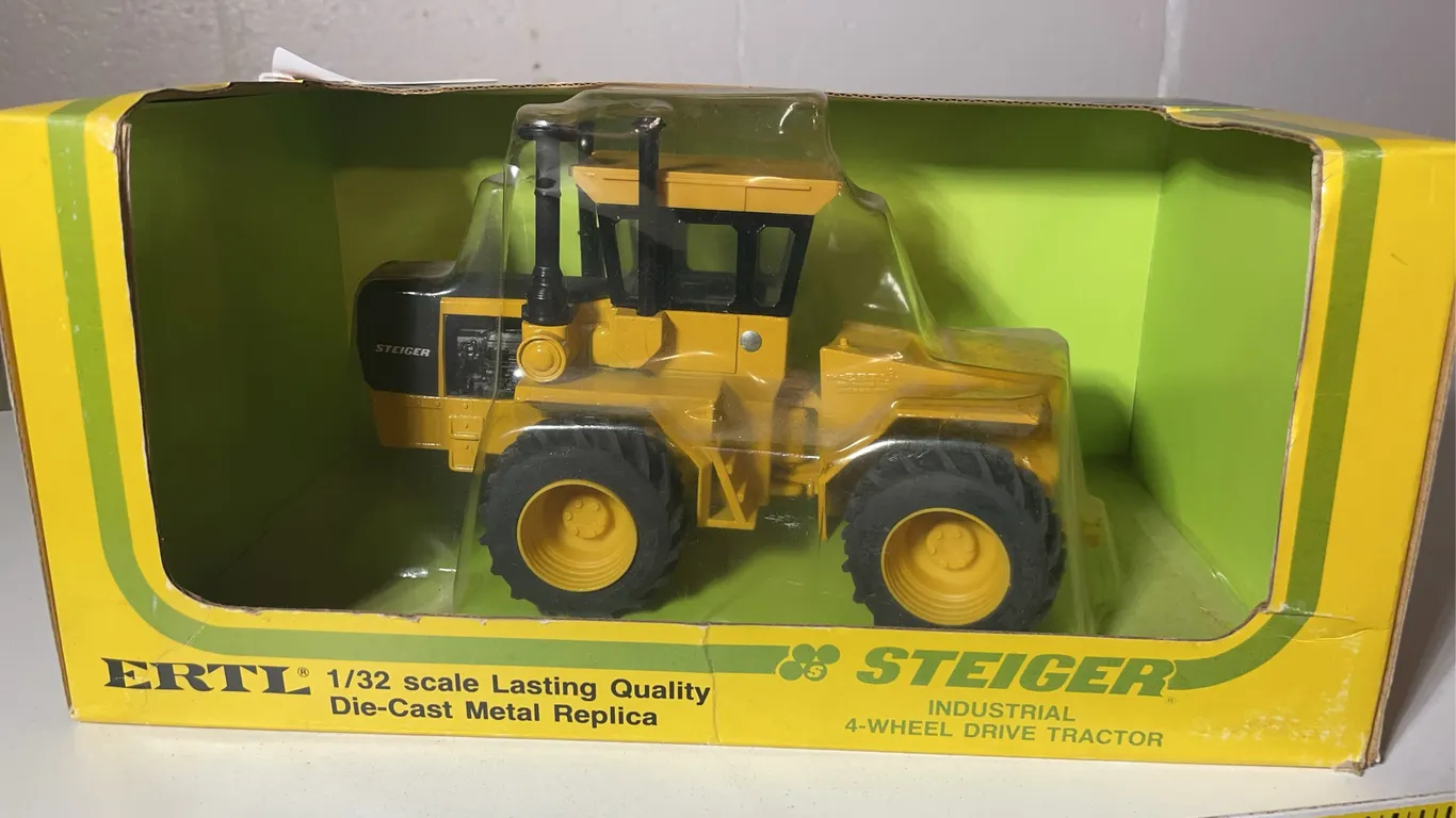 ERTL Steiger Tractor