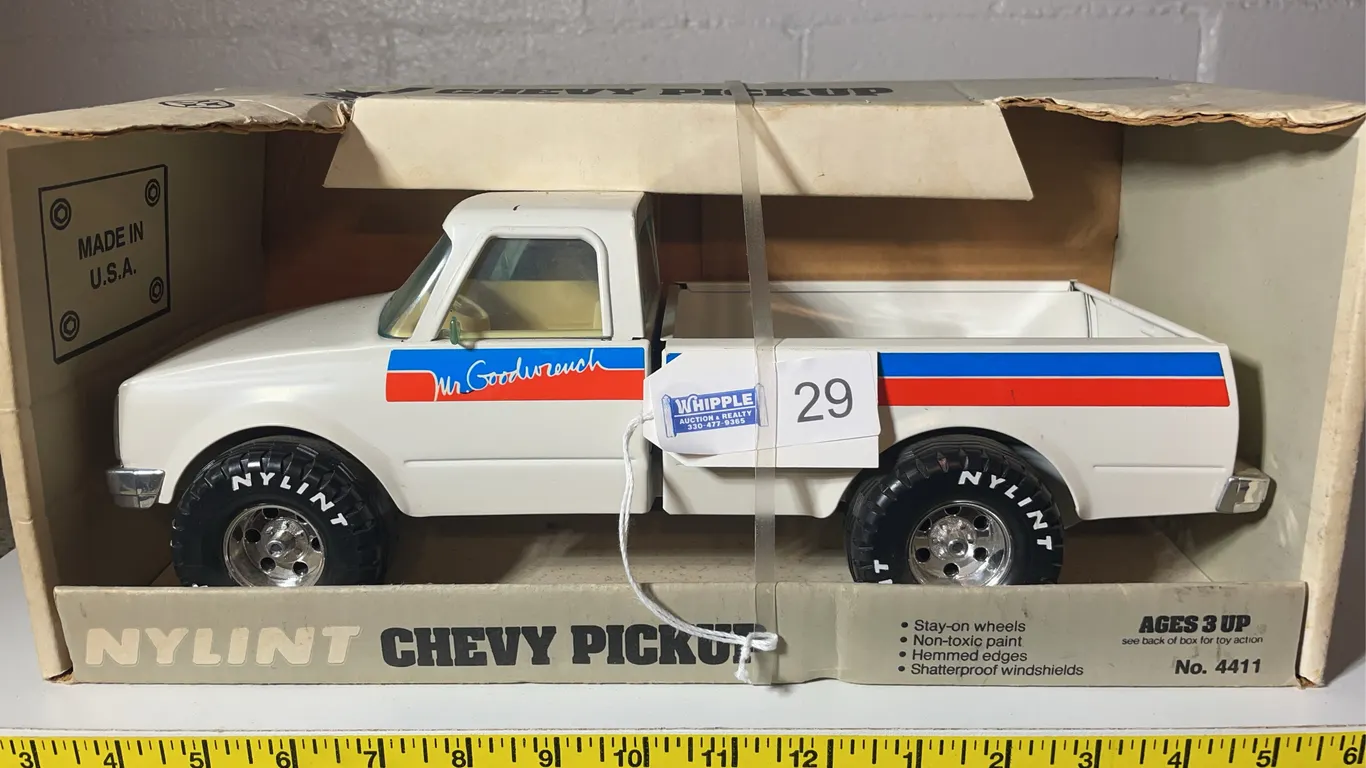 Nylint Truck