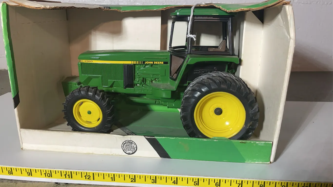 ERTL Tractor
