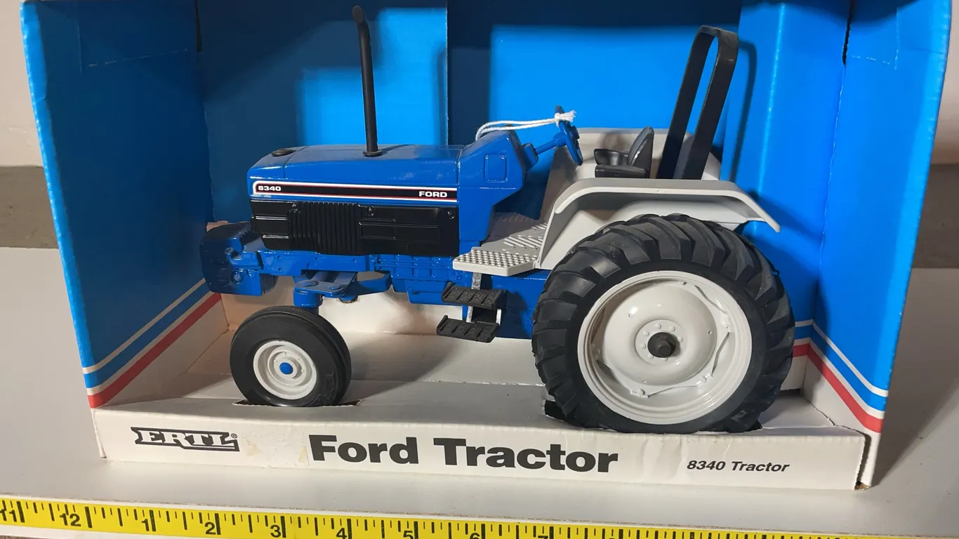 ERTL Tractor