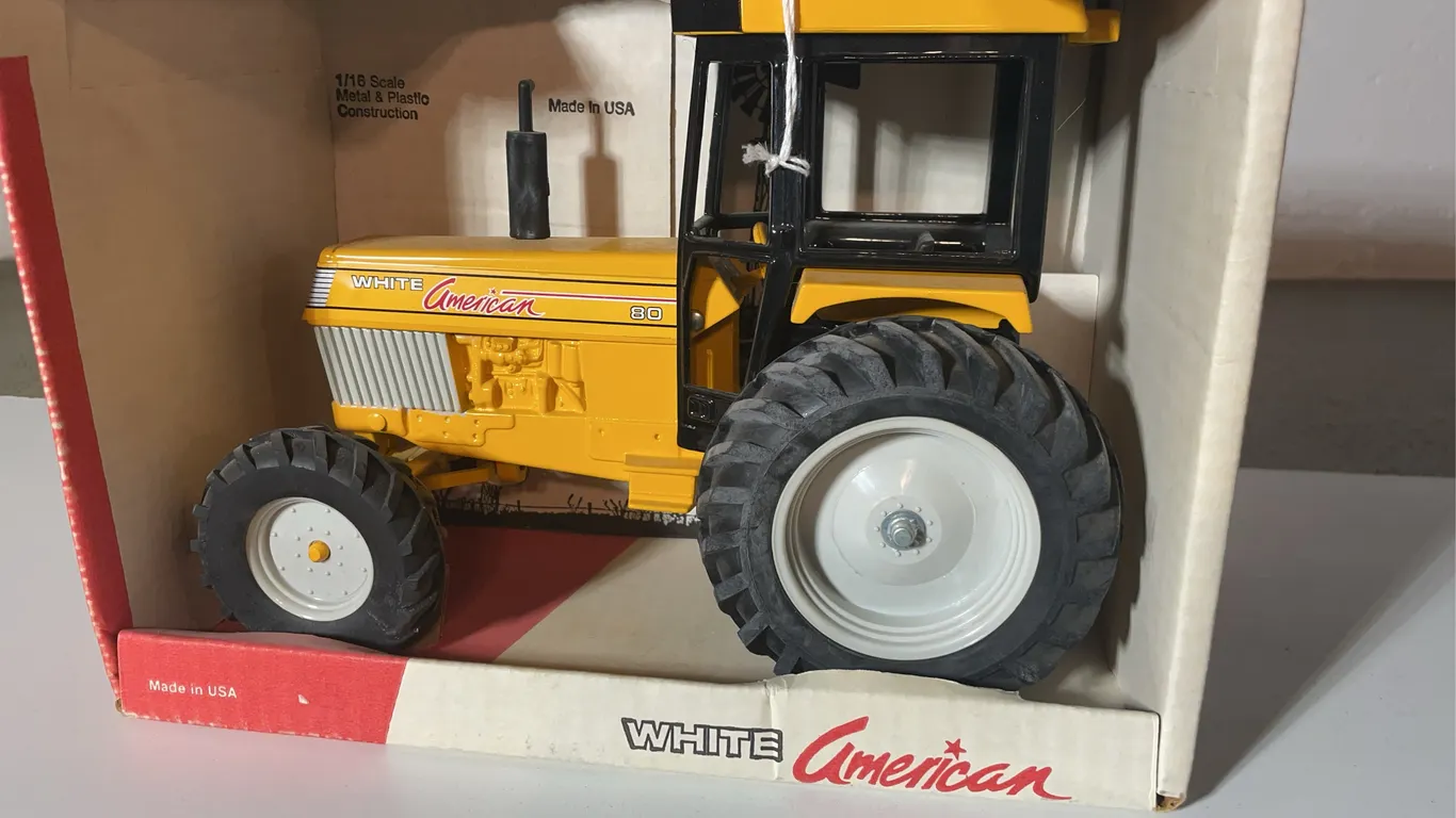 JLE White Tractor