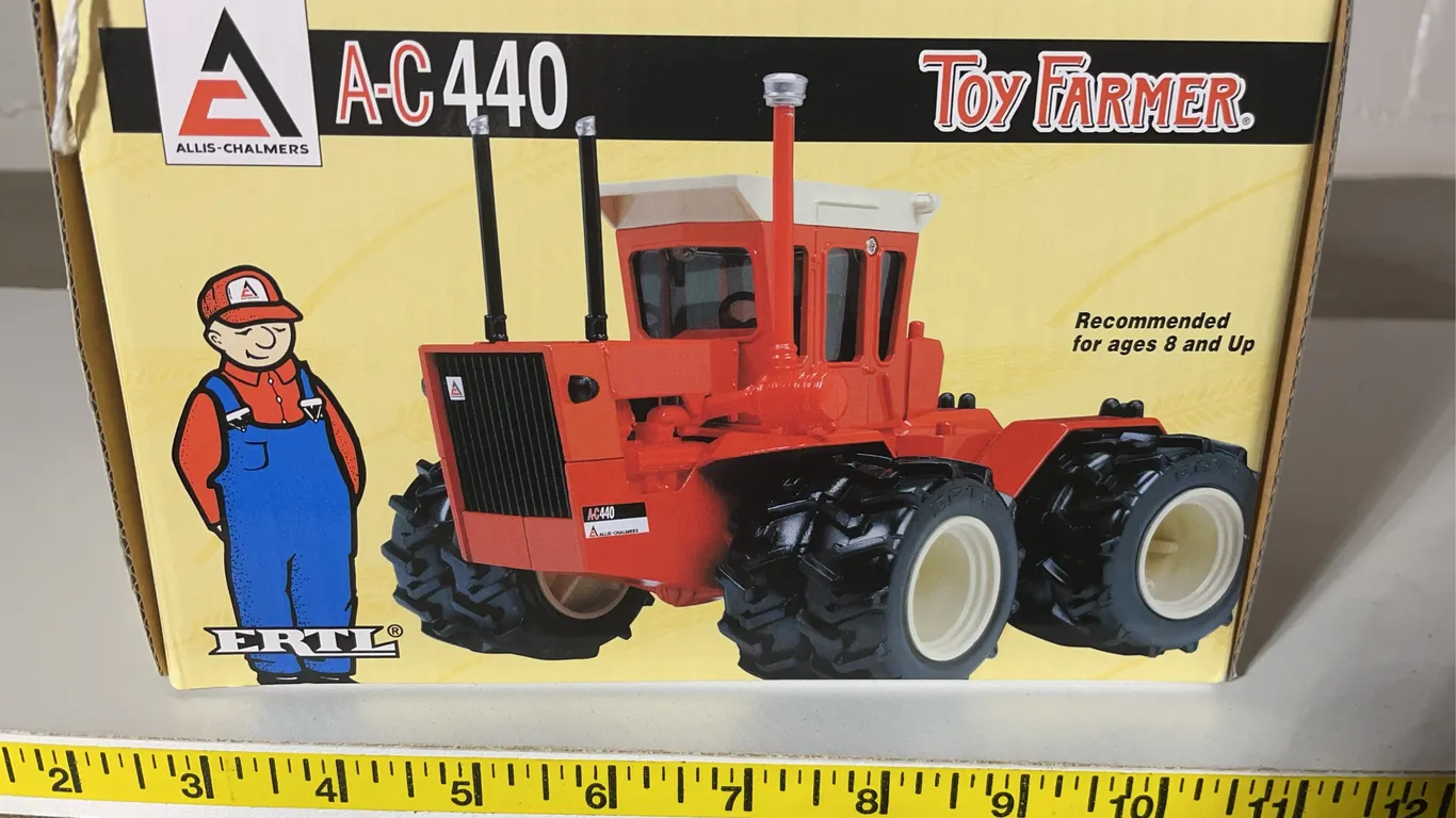 ERTL “Special“ Tractor