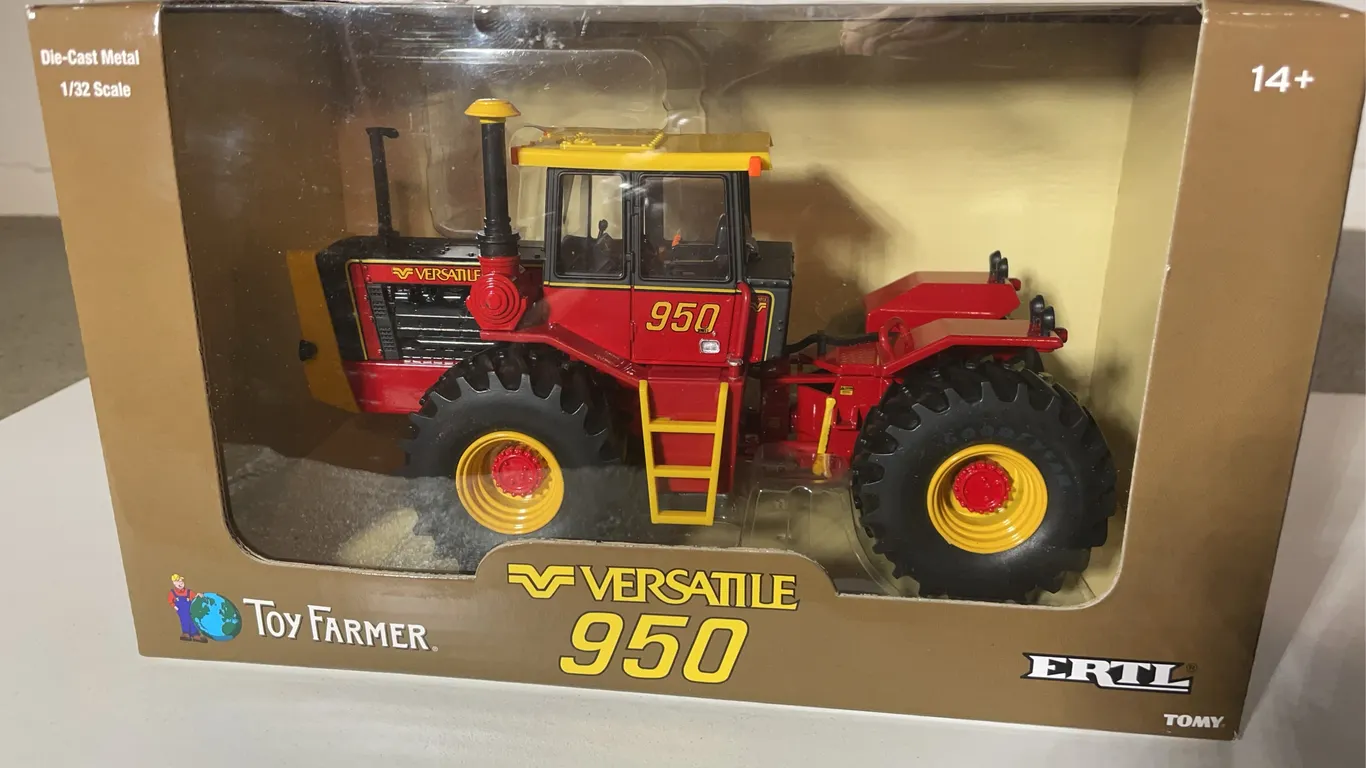 ERTL Special Tractor