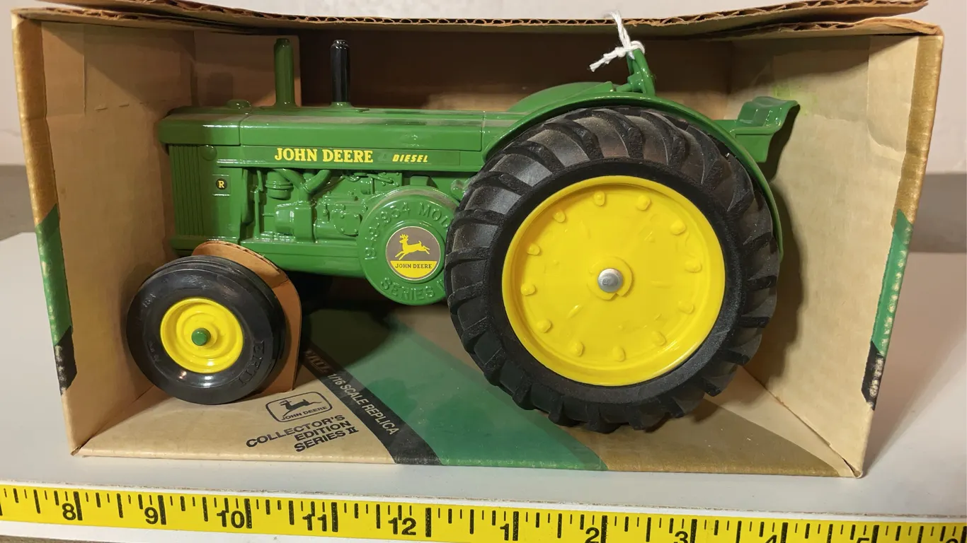 ERTL Tractor