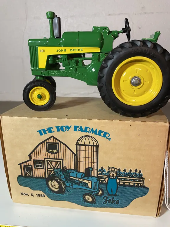 ERTL Tractor