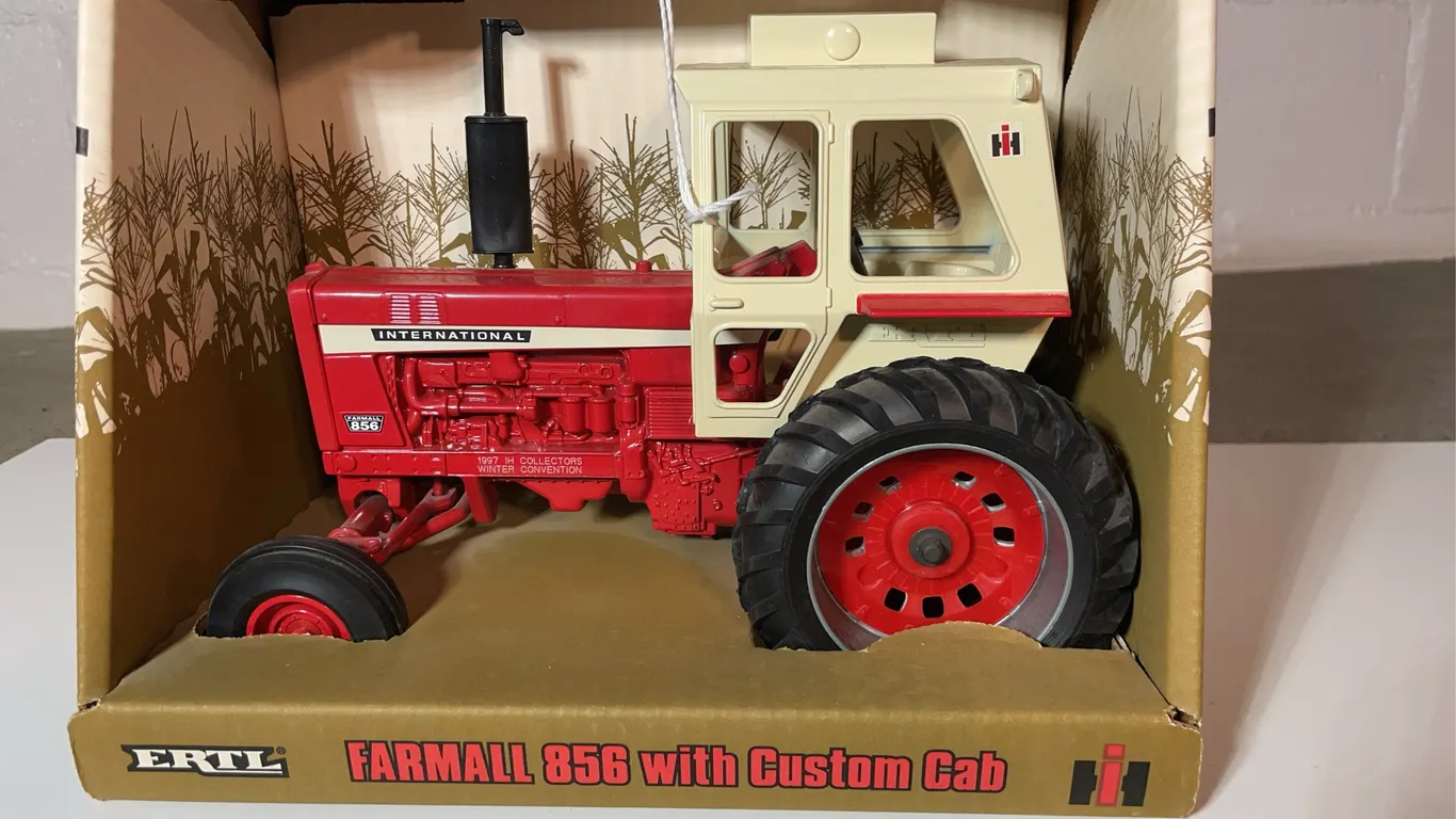 ERTL Special Tractor