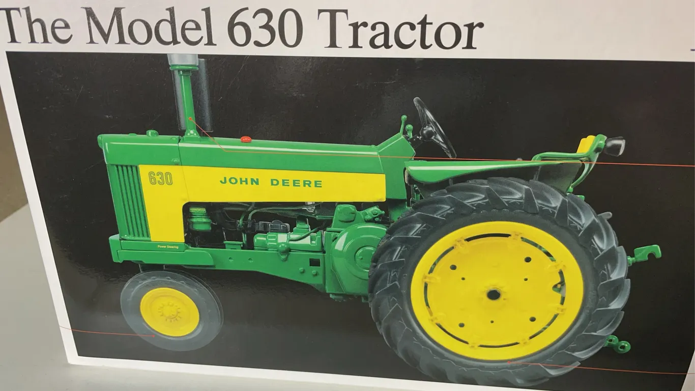 ERTL John Deere Tractor