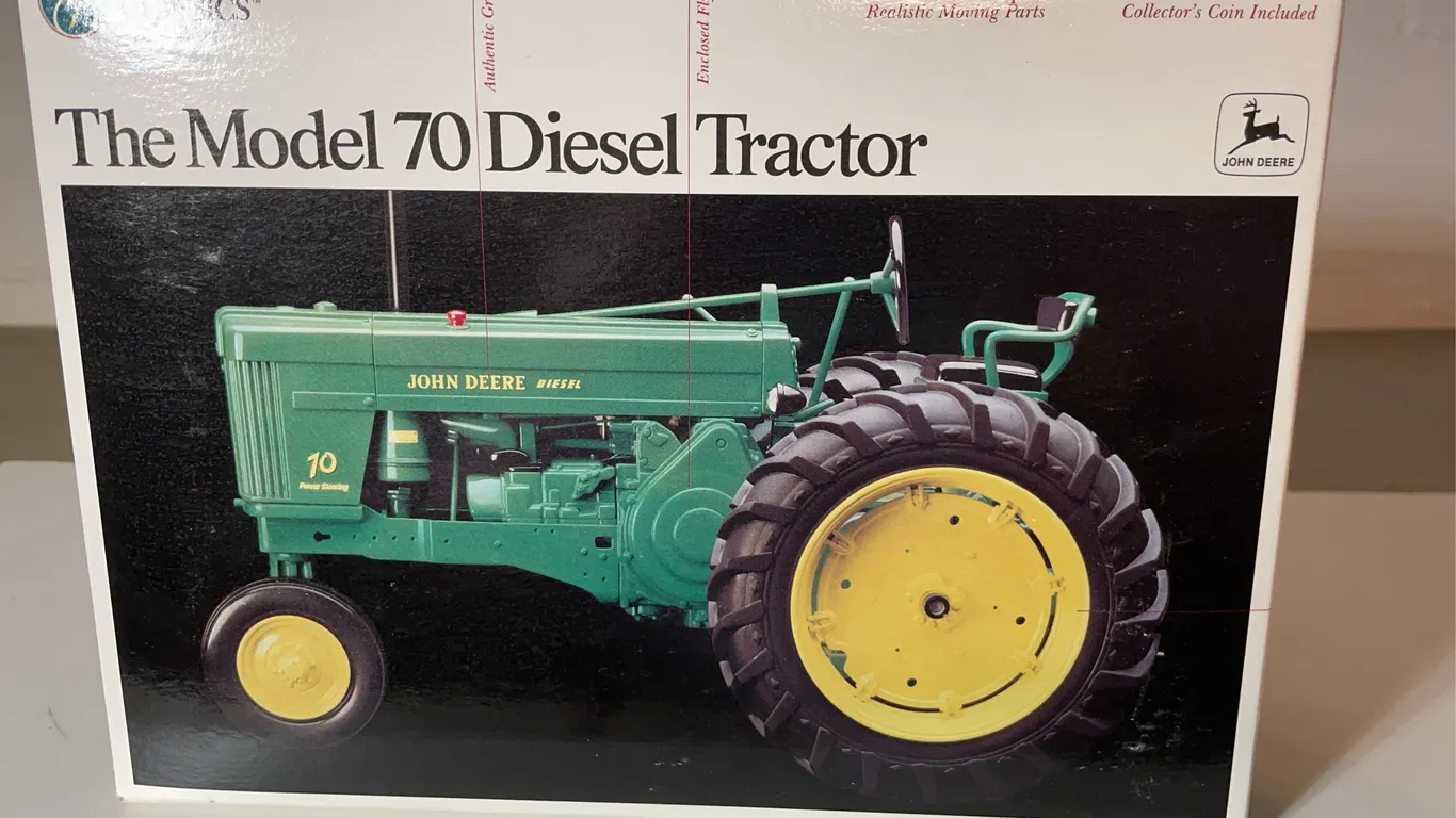 PRECISION John Deere Tractor