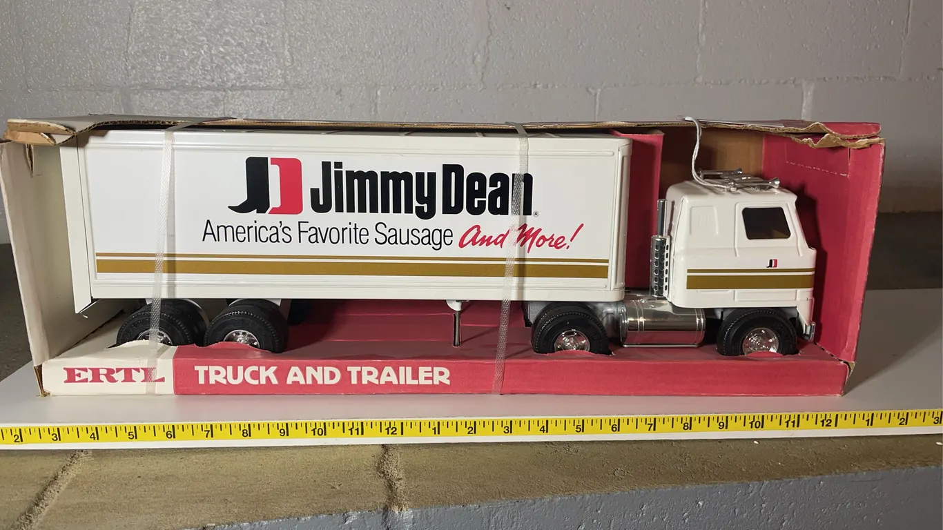 ERTL Truck