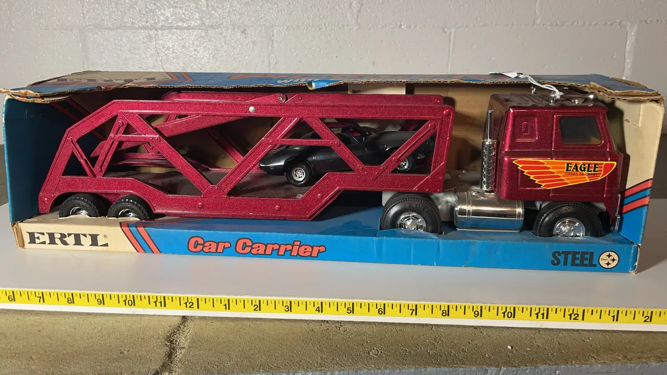 ERTL Car Hauler