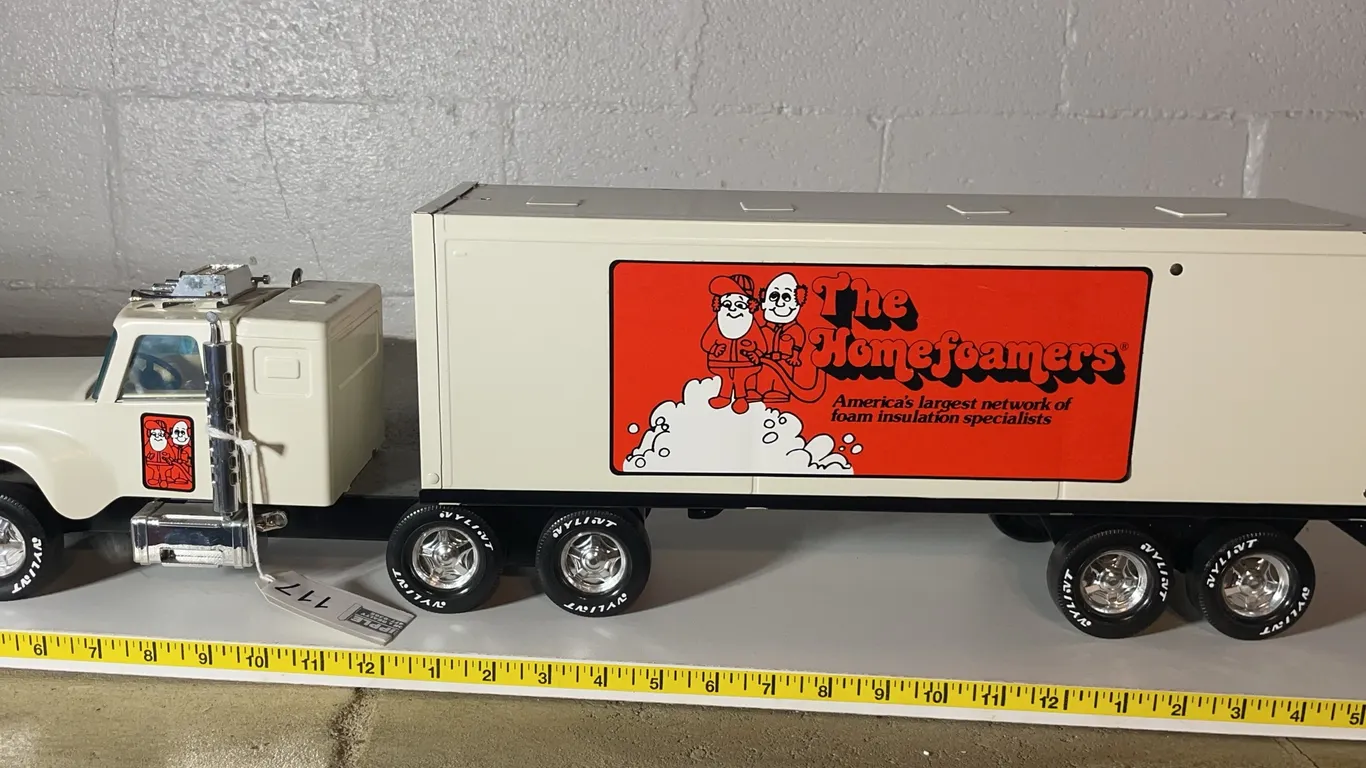 Nylint Truck