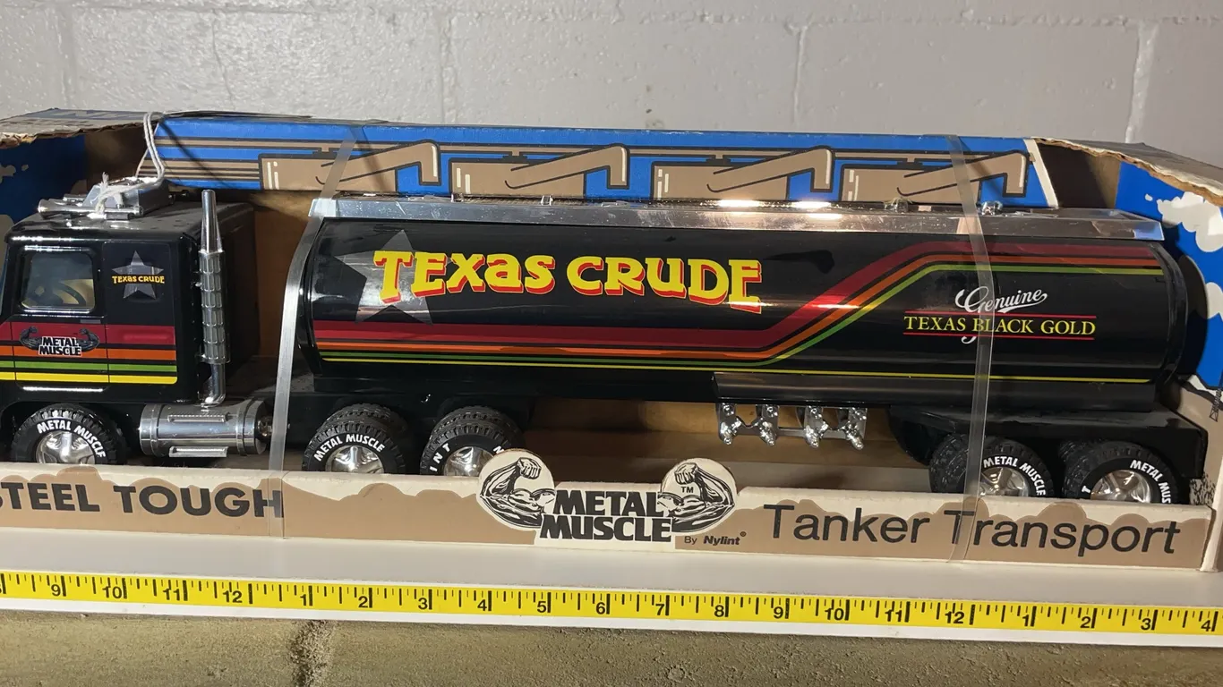Nylint Truck