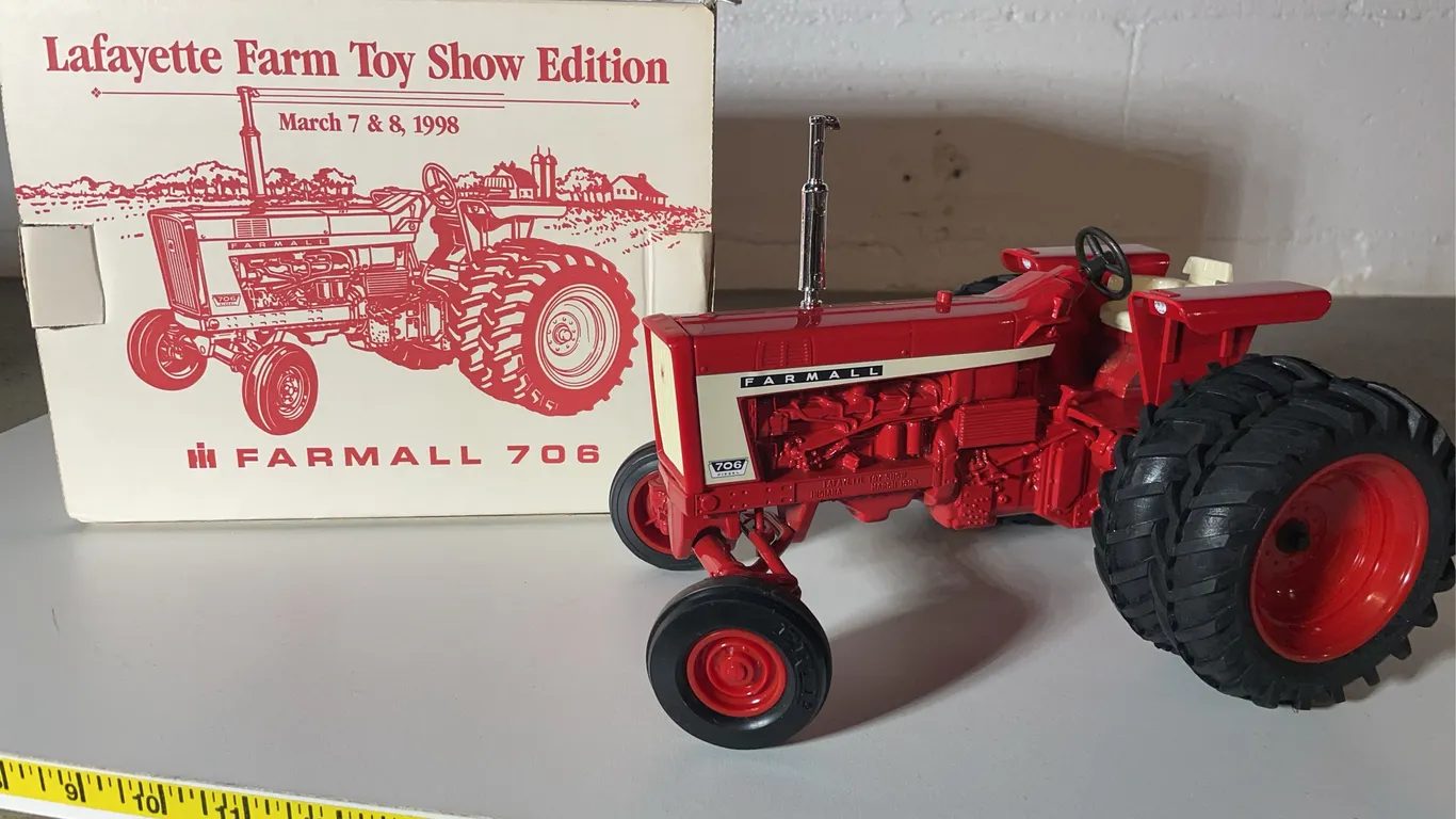 ERTL Farmall Tractor
