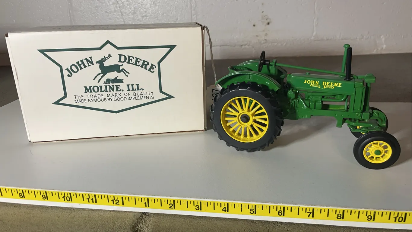 ERTL John Deere BW-40