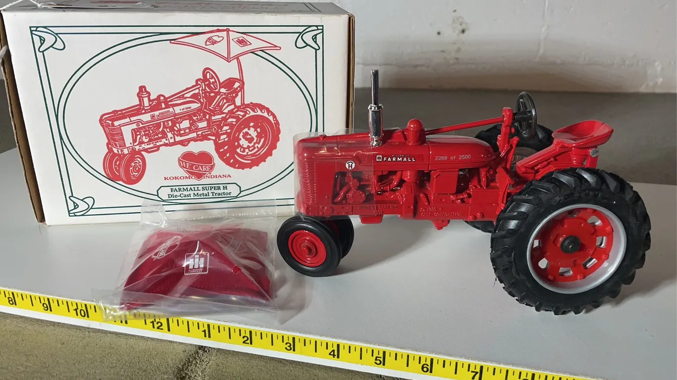 ERTL Special Edition Farmall Tractor