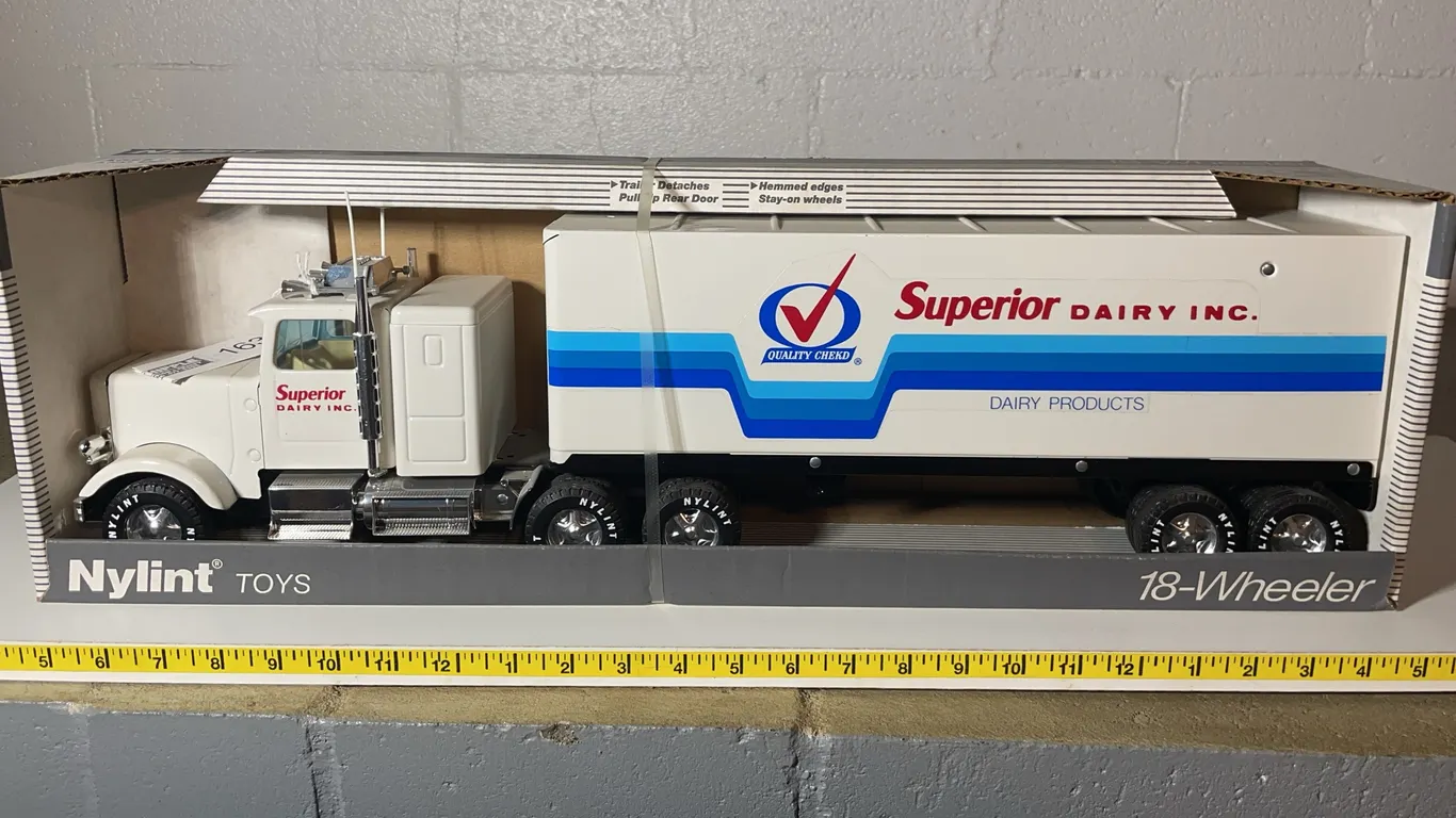 Nylint Truck