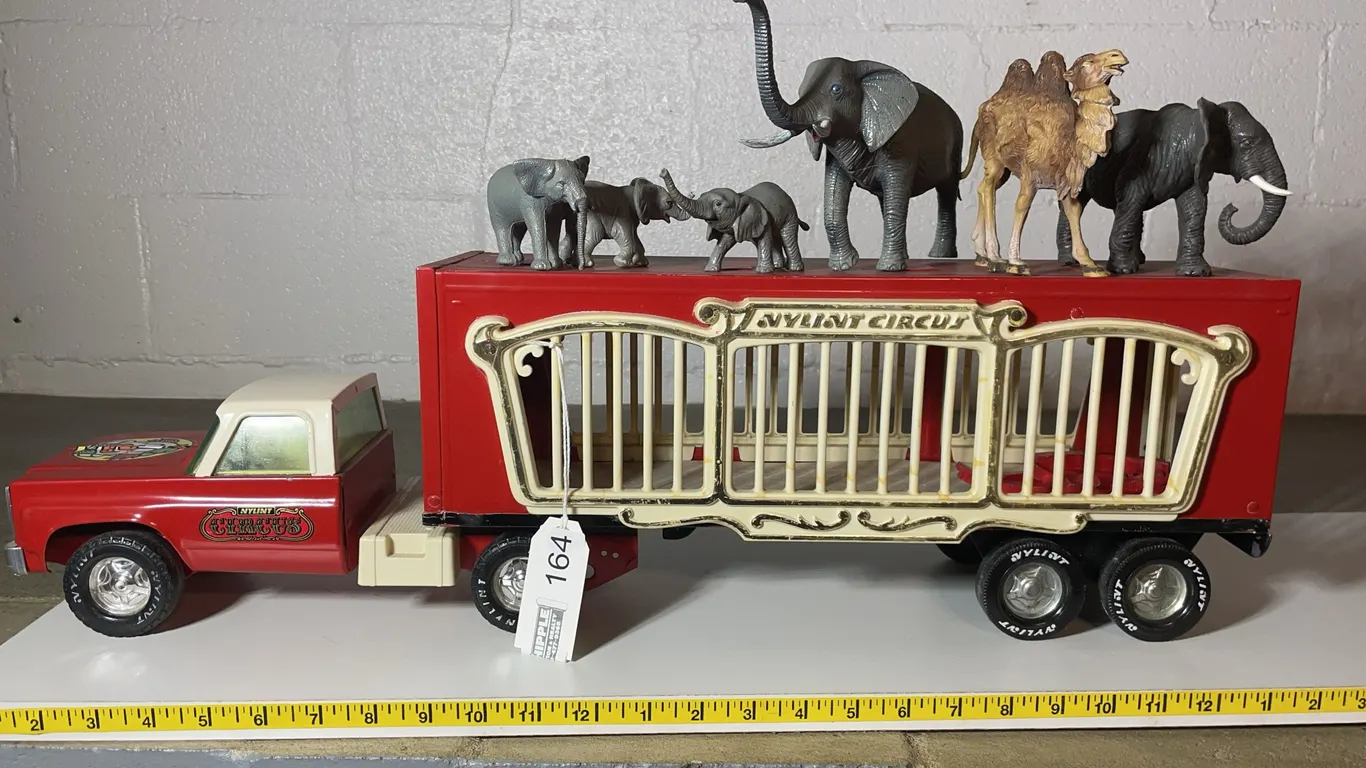 Nylint Circus Truck