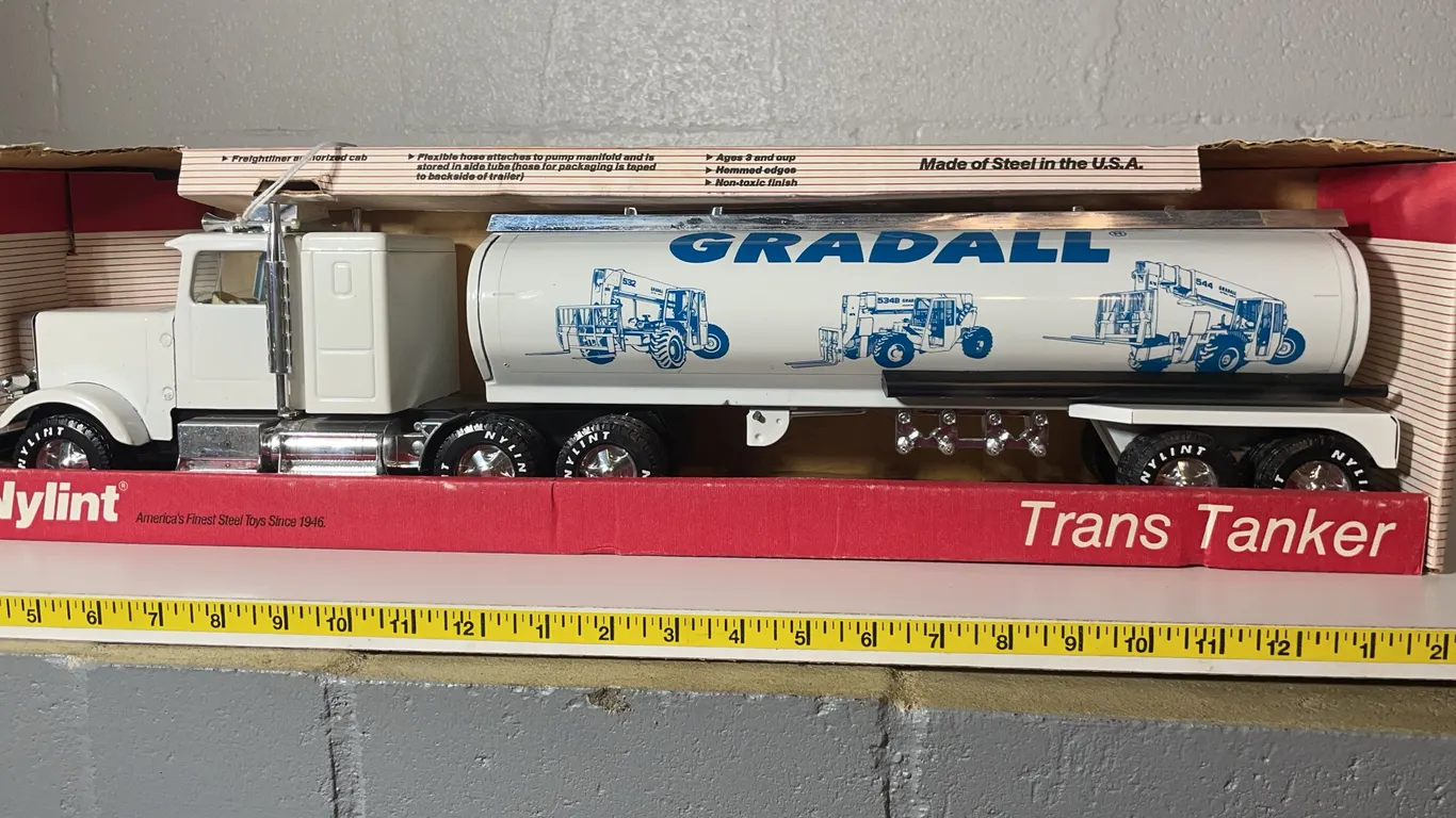 Nylint Gradall Semi Truck